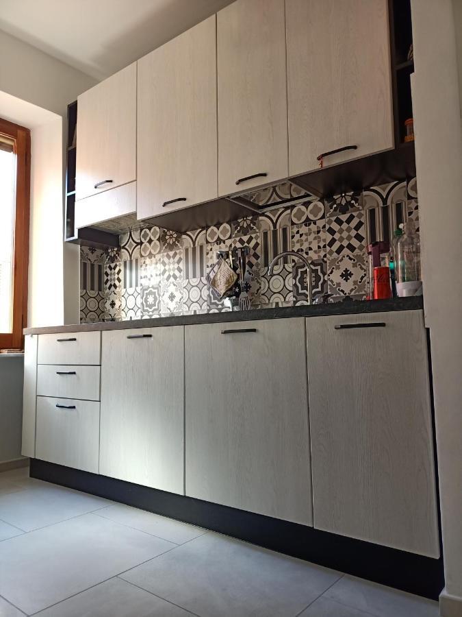 B&B La Piazzetta Vado Ligure Esterno foto